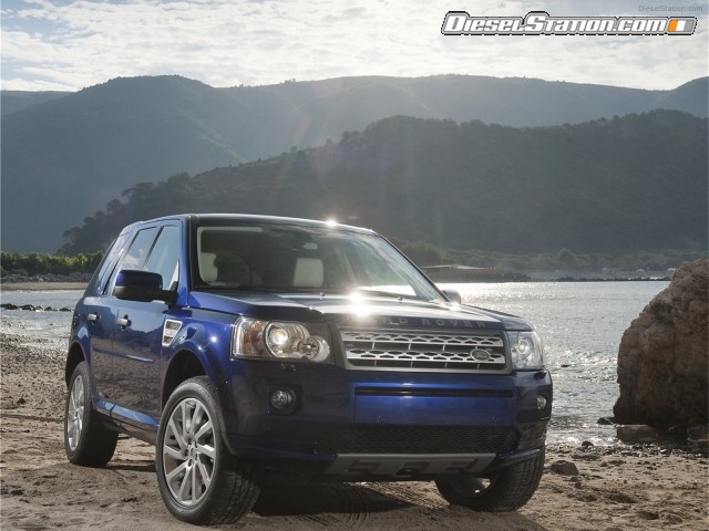 Land Rover LR2 2011 Picture #2 Land Rover LR2 2011 Picture #2